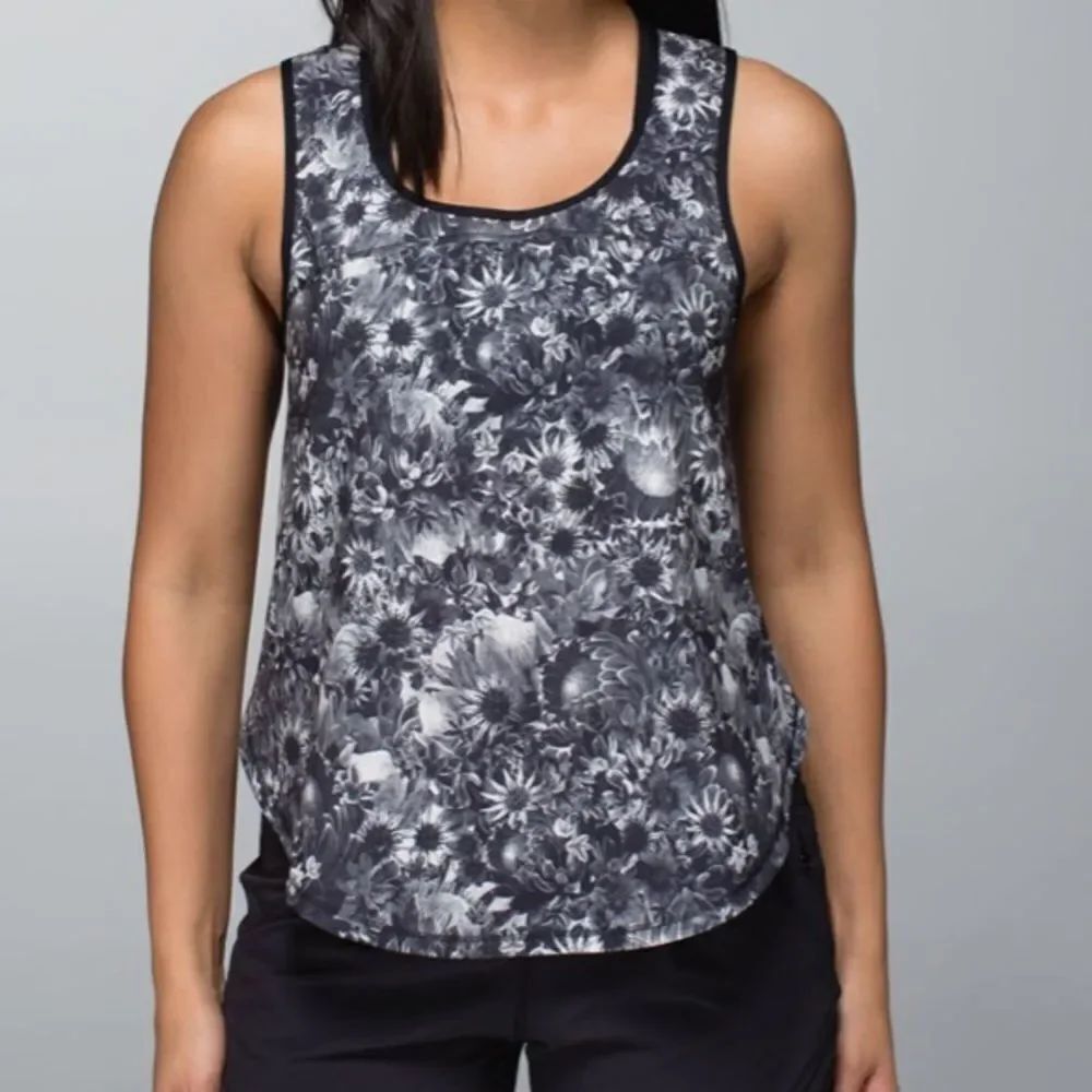 LULULEMON | Run:Split Singlet Gray Black Floral High Low Tank Top Women’s Size 8
